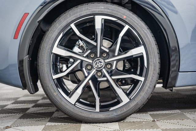 New 2026 Toyota Prius Plug-In Hybrid FWD image 19