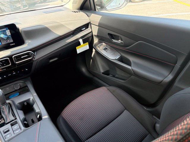New 2027 Nissan Sentra SR w/ SR All Weather Package FWD image 31