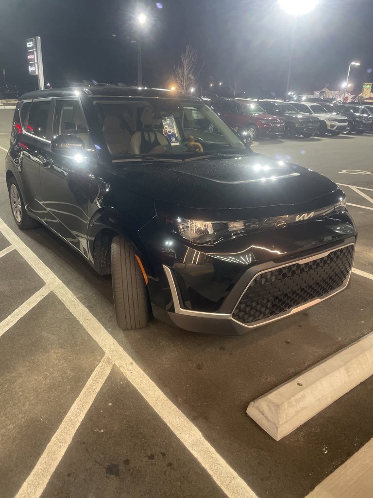 Used 2023 Kia Soul LX image 17