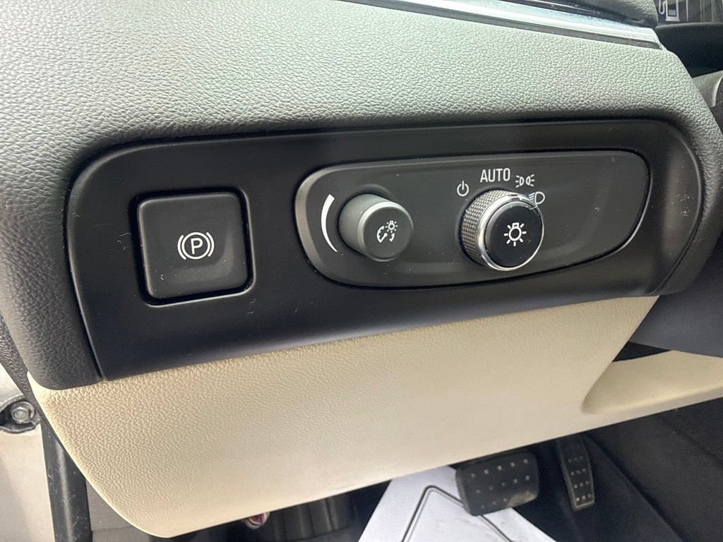 Used 2018 Buick Enclave Premium w/ Experience Buick Package AWD/4WD image 21