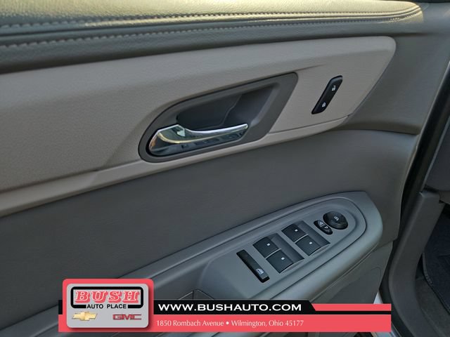 Used 2017 Chevrolet Traverse LT FWD image 21