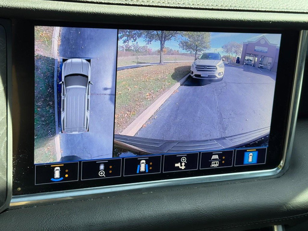 Used 2021 GMC Yukon Denali image 25