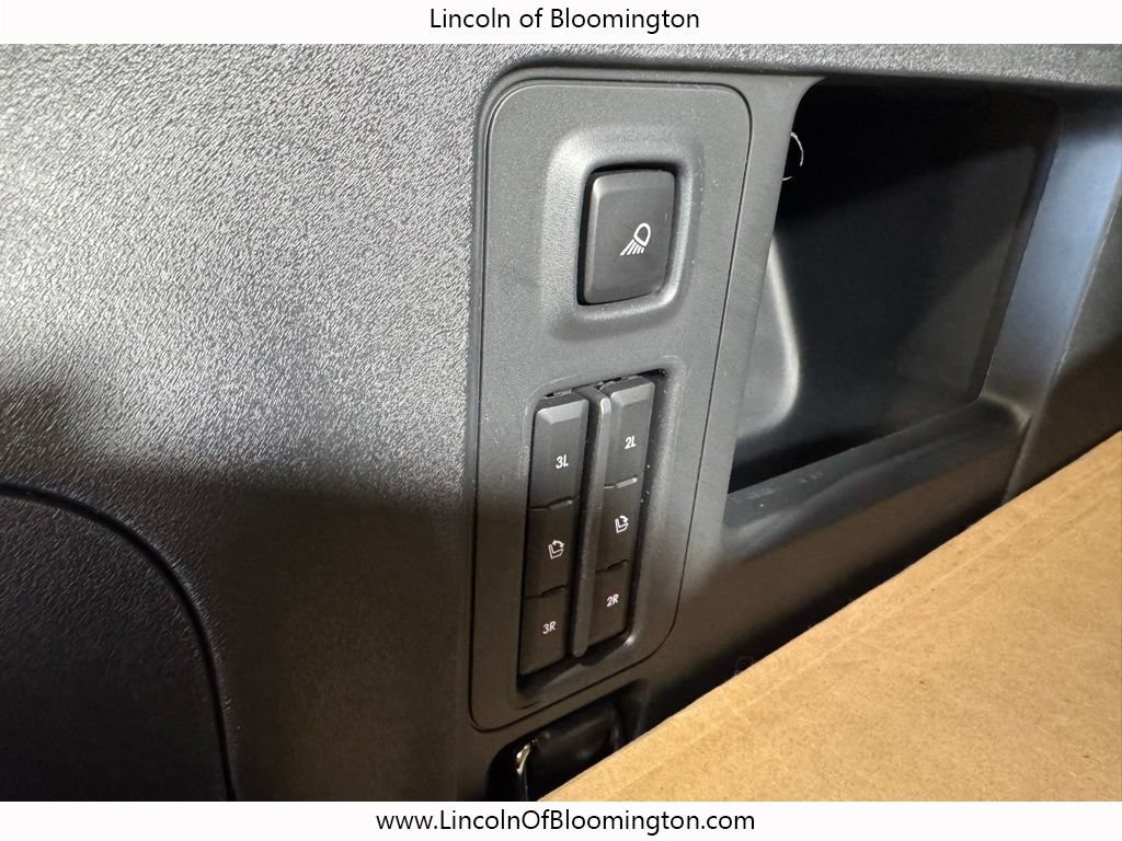 New 2026 Lincoln Navigator L Reserve w/ Jet Appearance Package AWD/4WD image 27