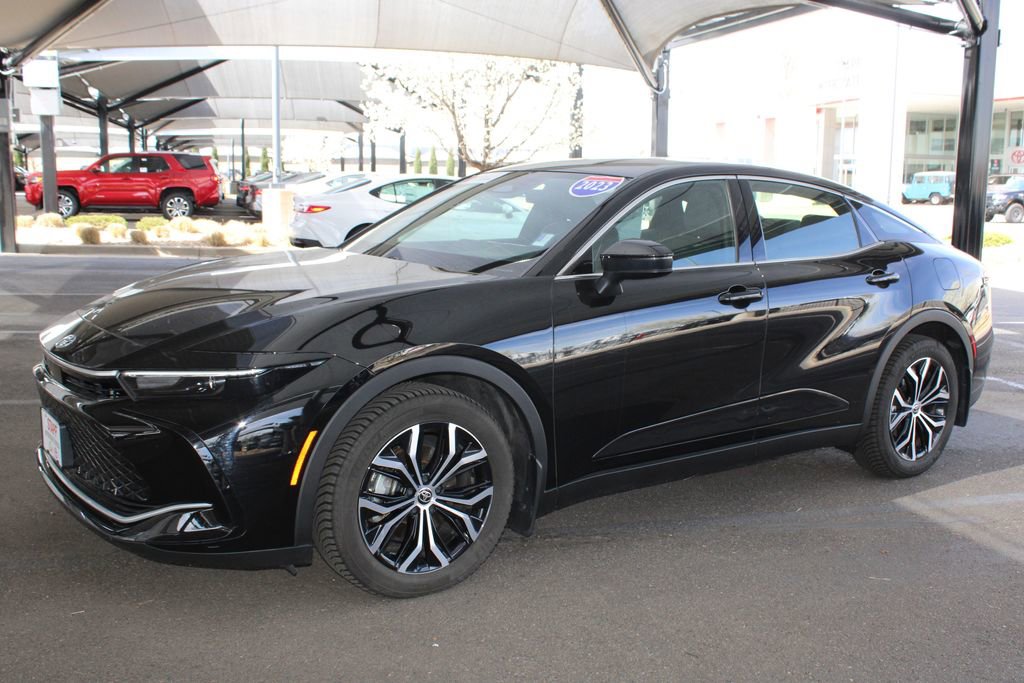 Certified 2023 Toyota Crown XLE image 9