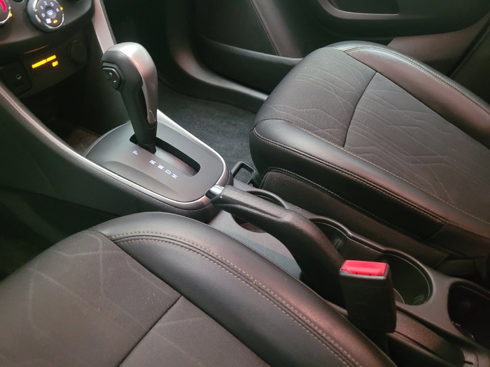 Used 2018 Chevrolet Trax LT w/ LT Convenience Package image 26