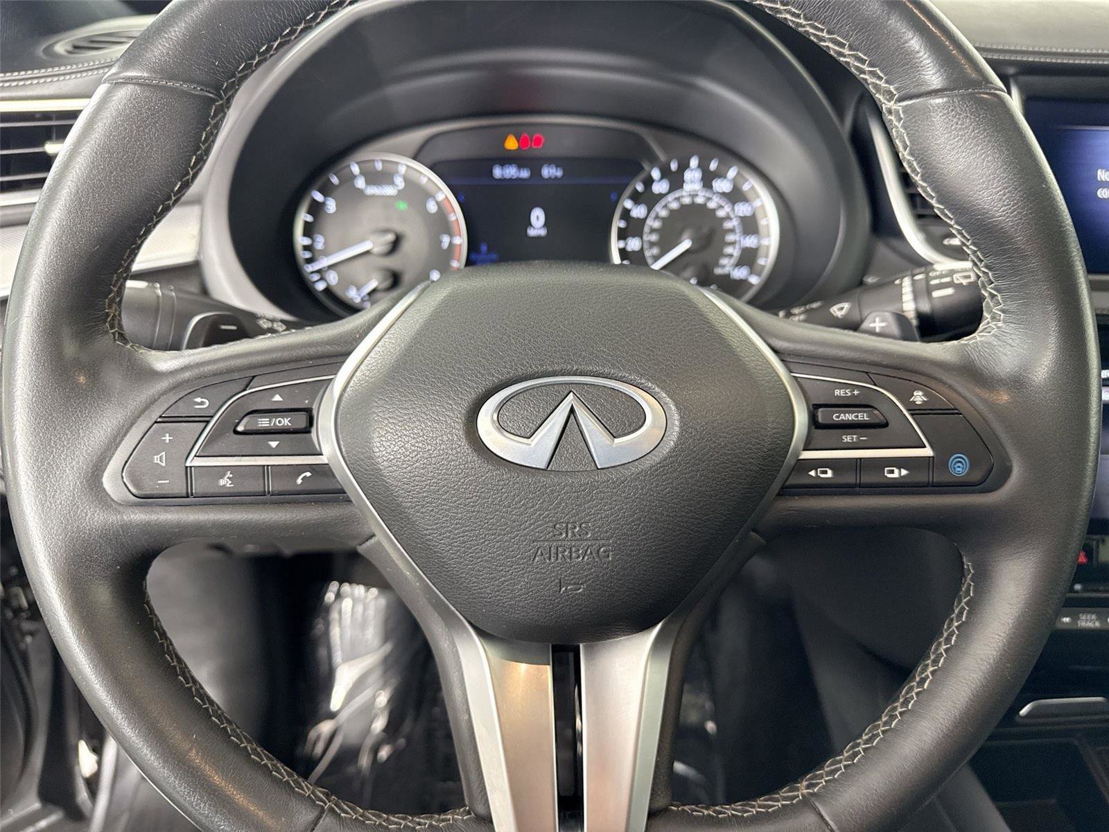Used 2021 INFINITI QX50 Luxe w/ Appearance Package AWD/4WD image 16