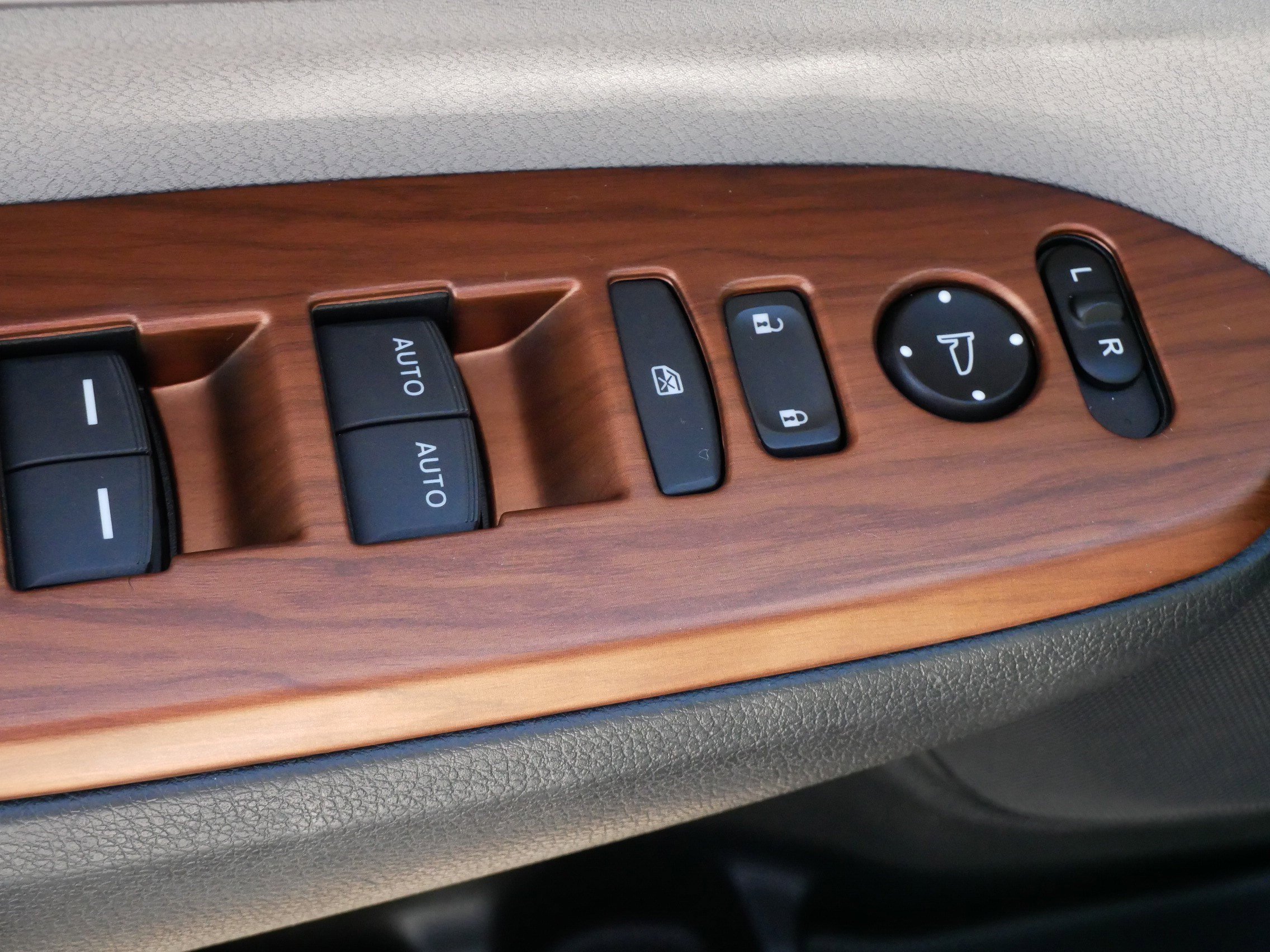 Used 2020 Honda CR-V EX image 19