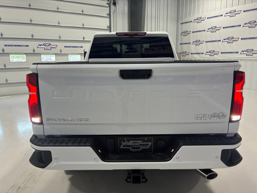 New 2026 Chevrolet Silverado 2500 High Country w/ High Country Premium Package AWD/4WD image 5