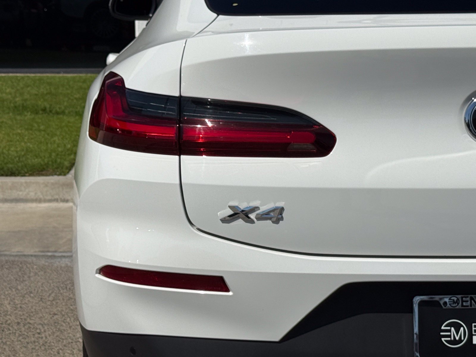 Used 2023 BMW X4 xDrive30i w/ Convenience Package AWD/4WD image 11