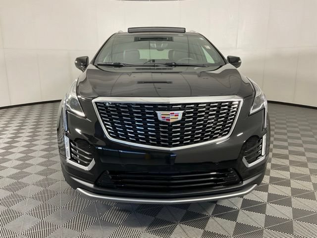 Used 2024 Cadillac XT5 Premium Luxury w/ Technology Package FWD image 2