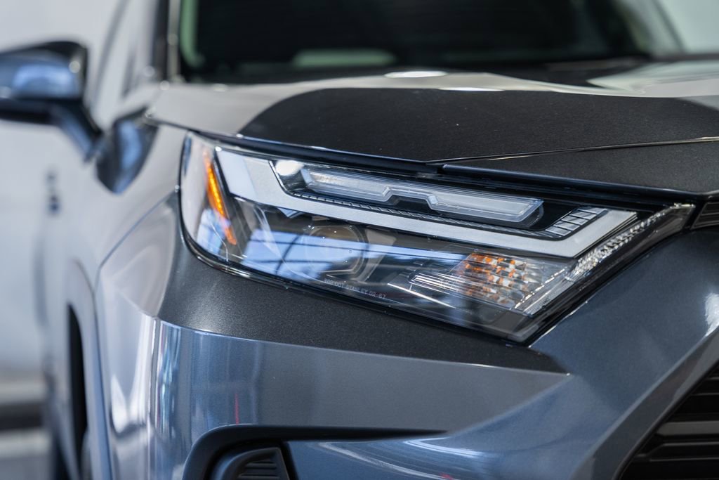 Used 2025 Toyota RAV4 XLE image 10