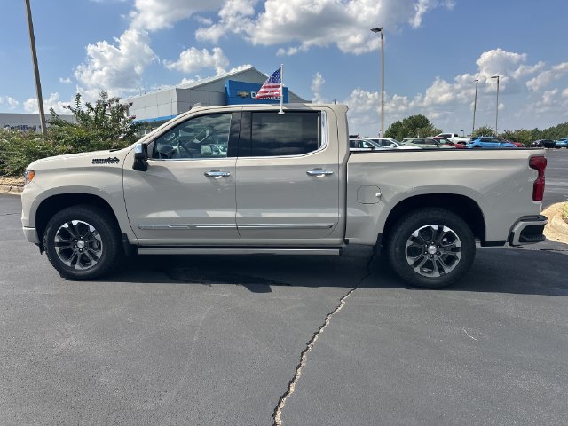 New 2026 Chevrolet Silverado 1500 High Country w/ Technology Package AWD/4WD image 8