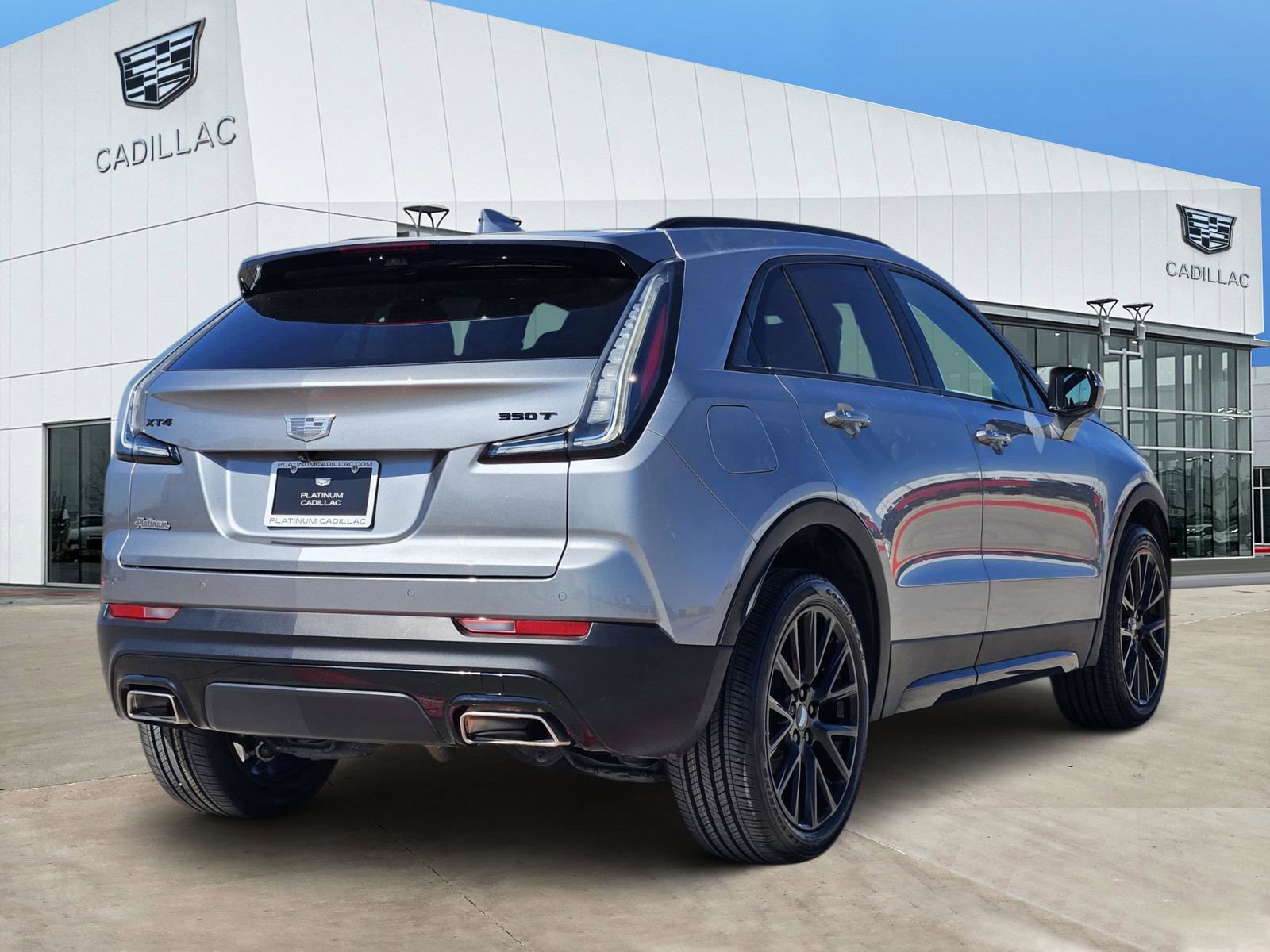 Certified 2023 Cadillac XT4 Sport w/ LPO, Onyx Lite Package image 5