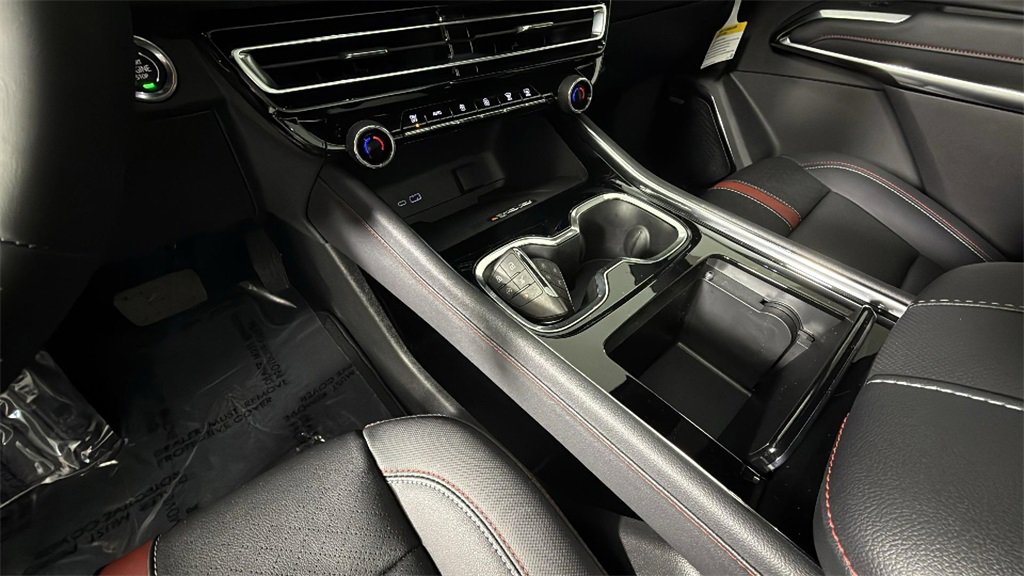 Certified 2026 Chevrolet Traverse RS image 24