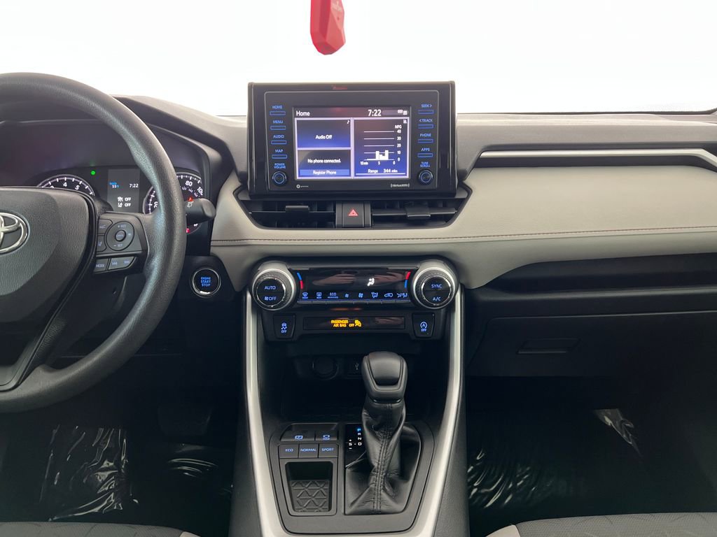 Used 2020 Toyota RAV4 XLE w/ Convenience Package image 19