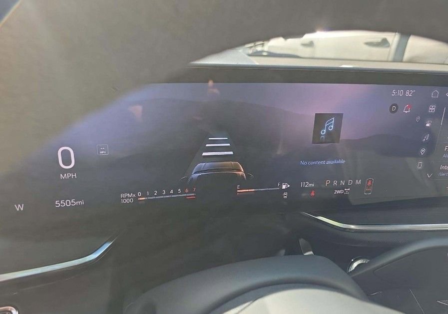 Used 2025 Buick Envision Preferred image 8