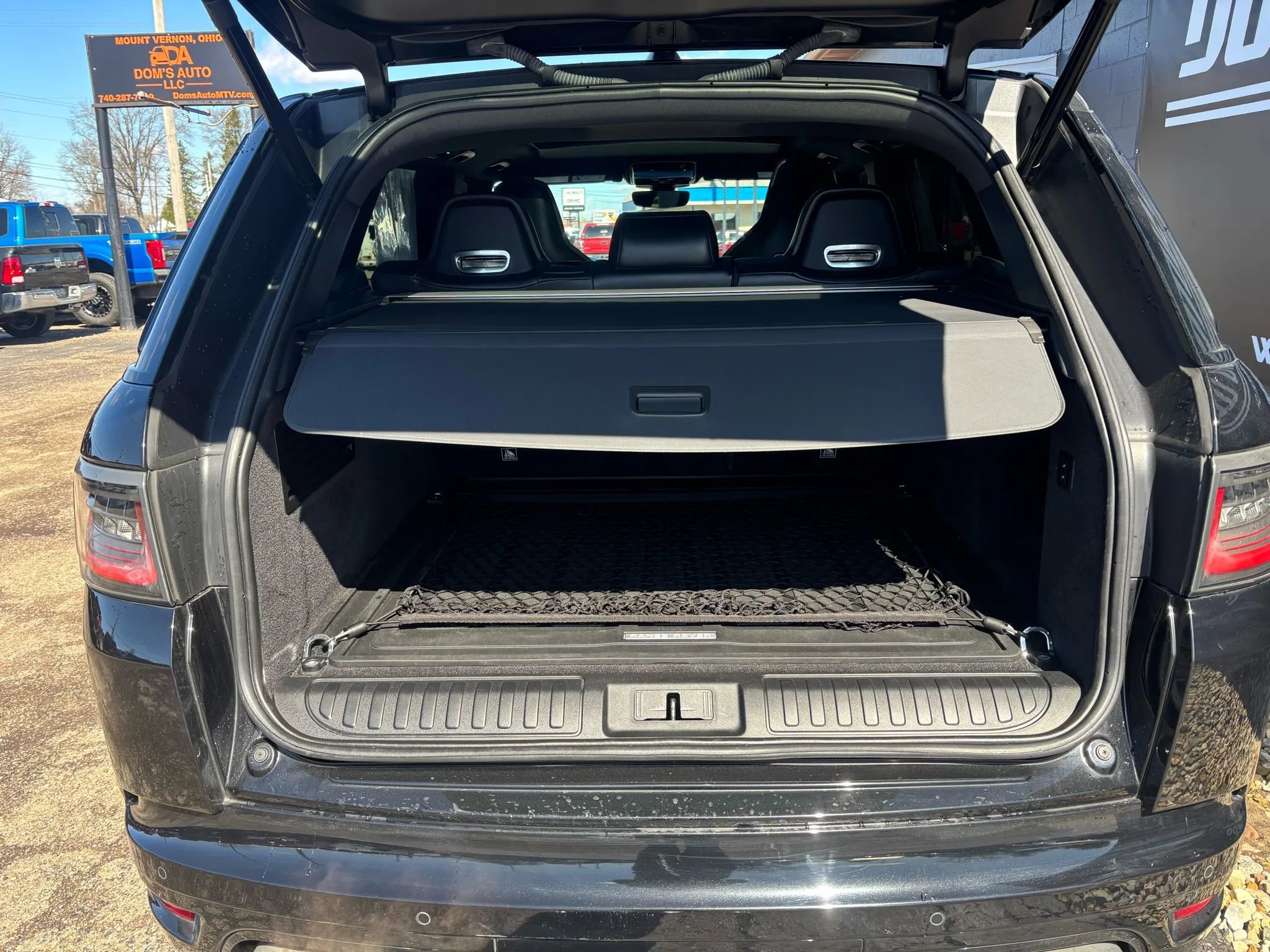 Used 2018 Land Rover Range Rover Sport SVR image 5