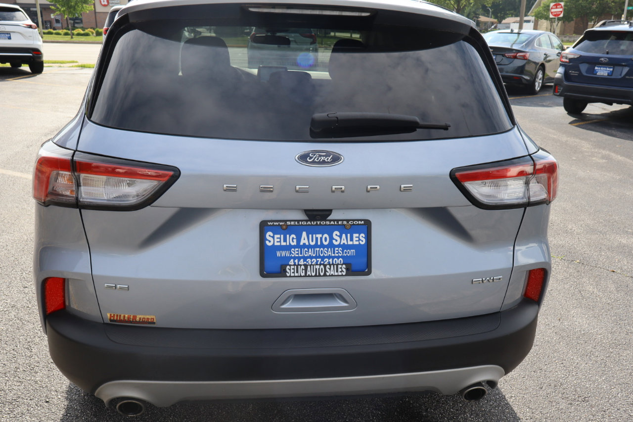 Used 2022 Ford Escape SE w/ Cold Weather Package image 6
