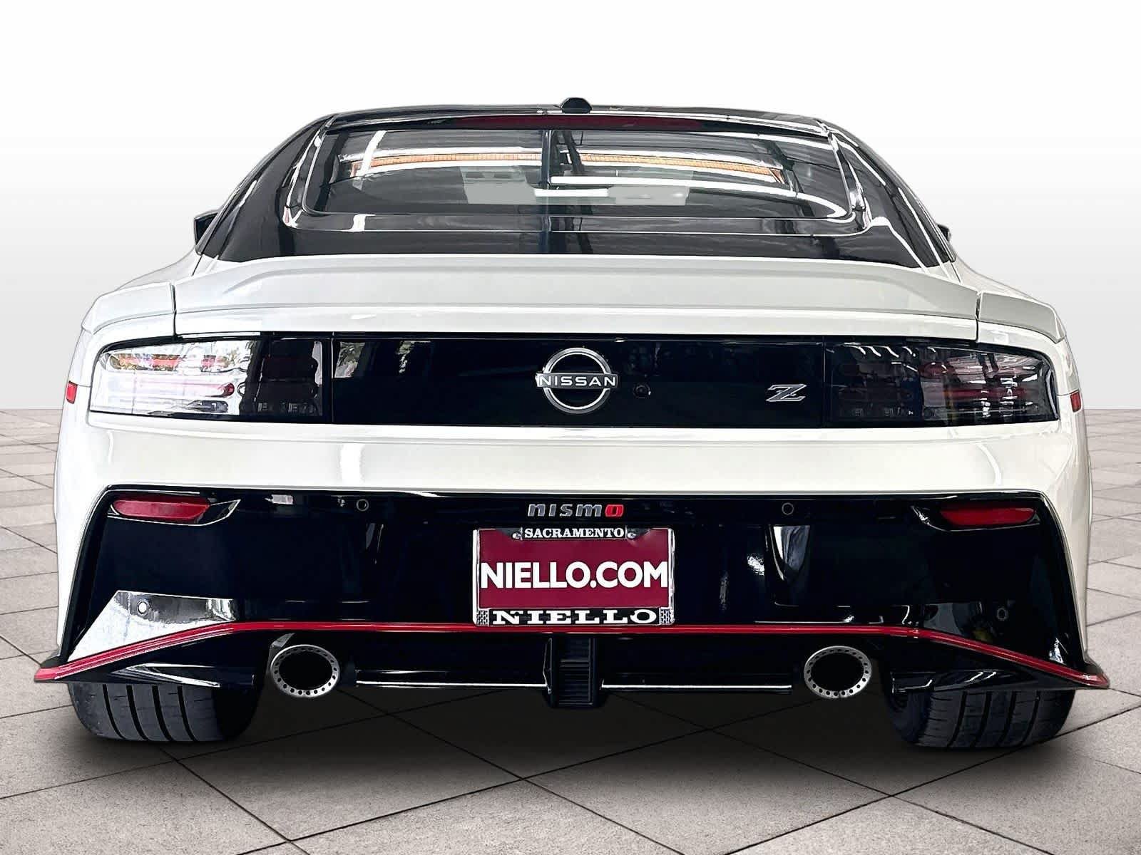 Used 2027 Nissan Z NISMO RWD image 8