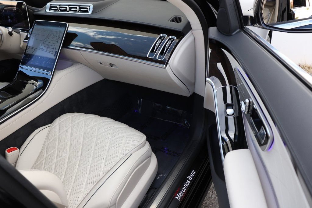 Used 2022 Mercedes-Benz S 580 4MATIC Sedan w/ Warmth & Comfort Package image 31