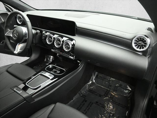 Used 2026 Mercedes-Benz CLA 250 4MATIC image 28