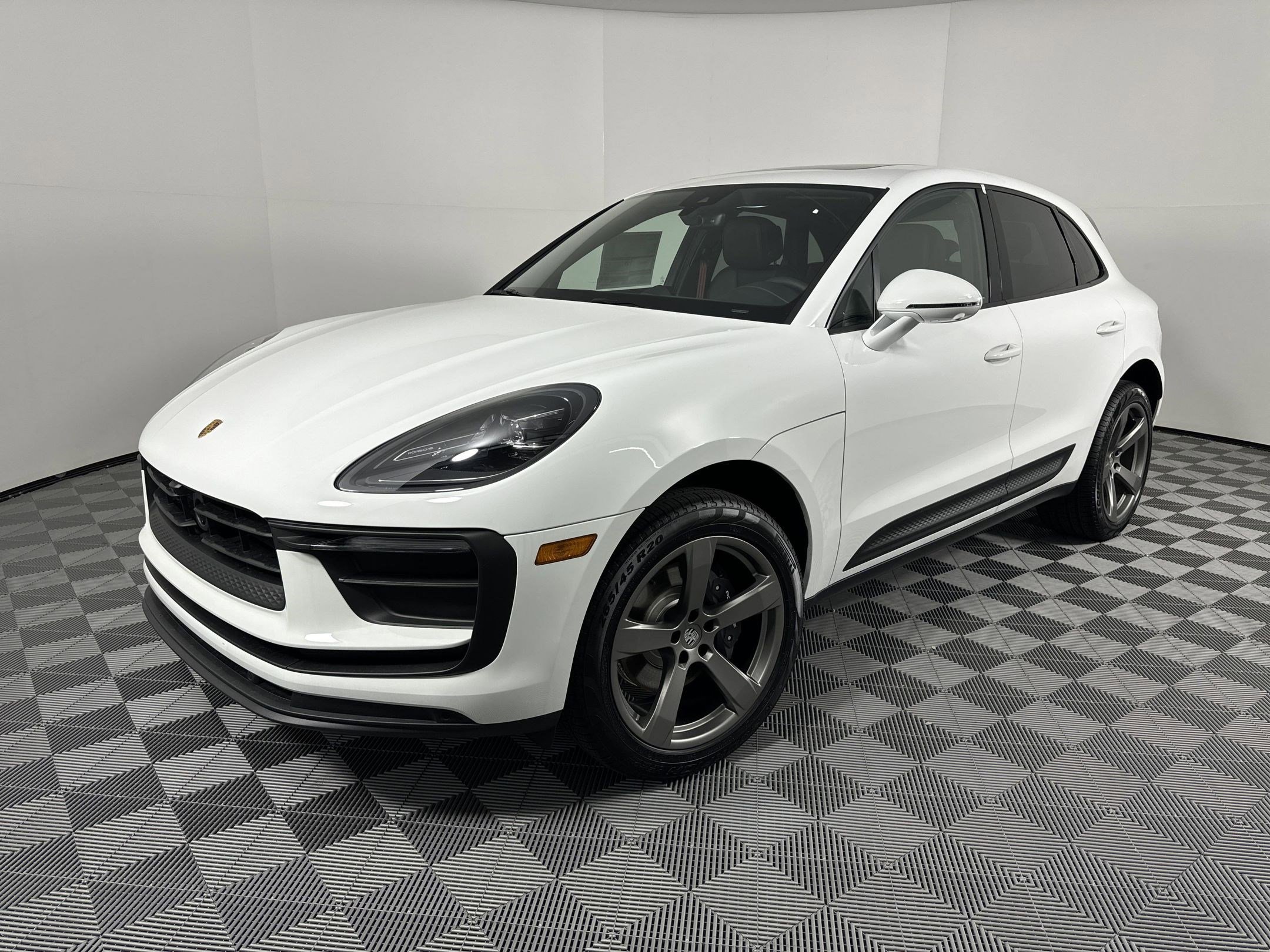 Used 2025 Porsche Macan