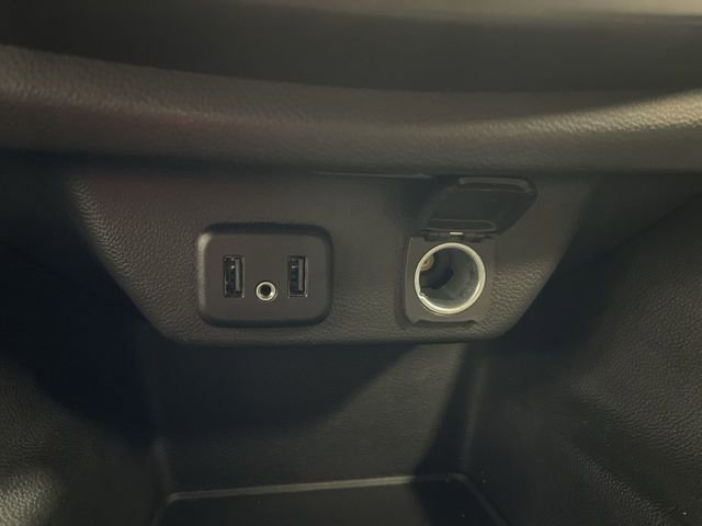 Used 2021 Chevrolet Traverse LS image 18