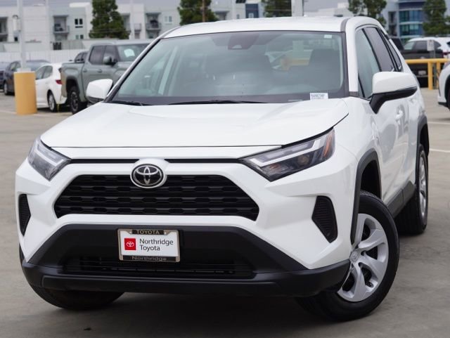 Used 2023 Toyota RAV4 LE FWD image 5