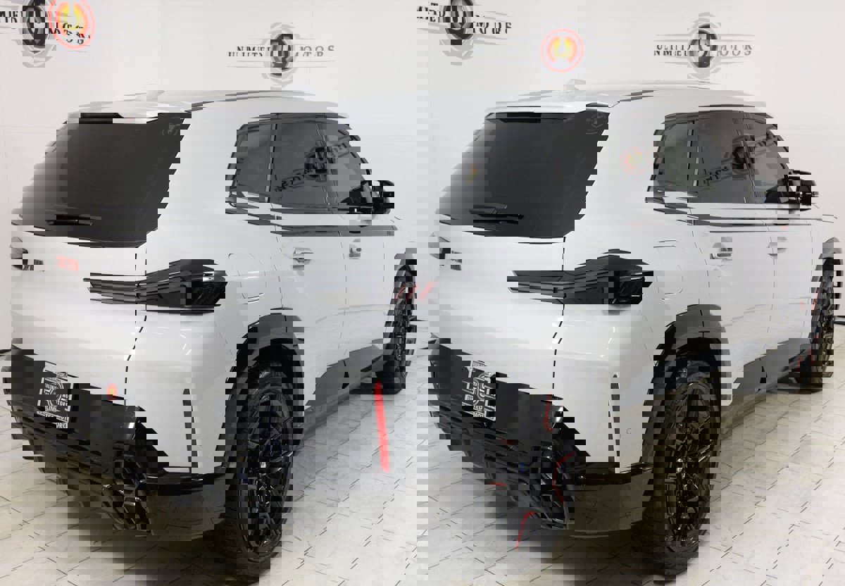 Used 2024 BMW XM Label Red w/ M Driver's Package image 3