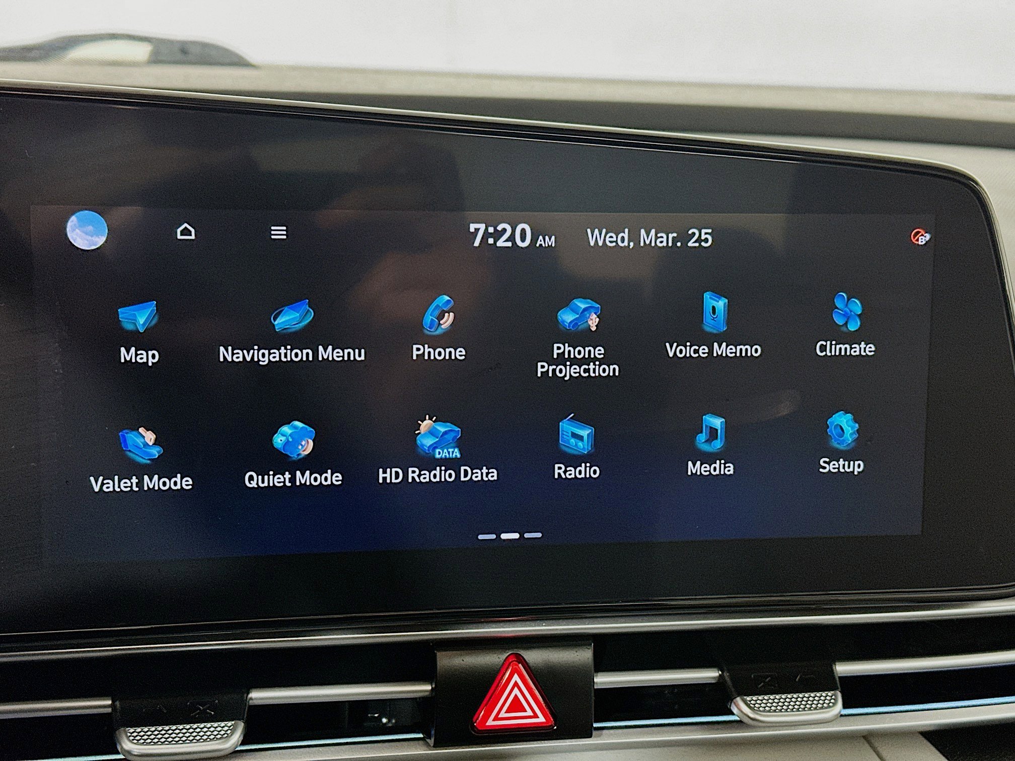 Certified 2024 Hyundai Elantra Limited FWD image 15