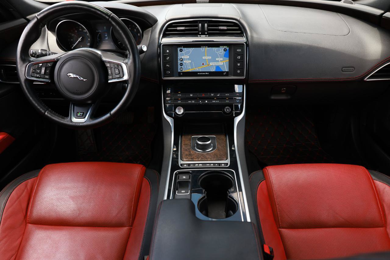 Used 2017 Jaguar XE R-Sport RWD image 21