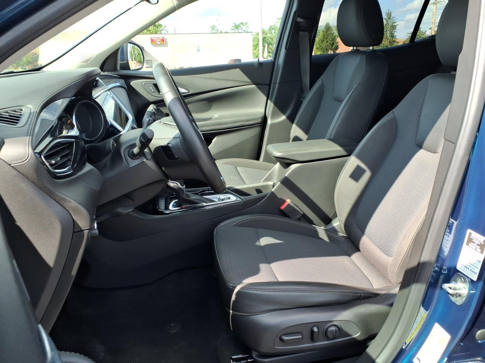 Certified 2020 Buick Encore GX Select AWD/4WD image 5