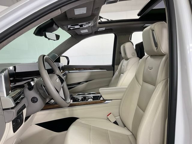 Certified 2025 Cadillac Escalade ESV Premium Luxury Platinum AWD/4WD image 28