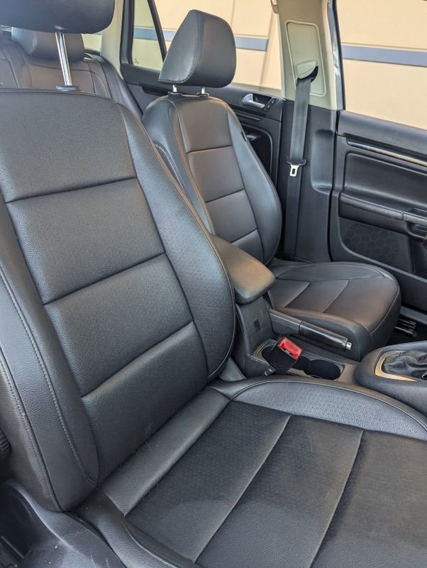 Used 2011 Volkswagen Jetta TDI image 25