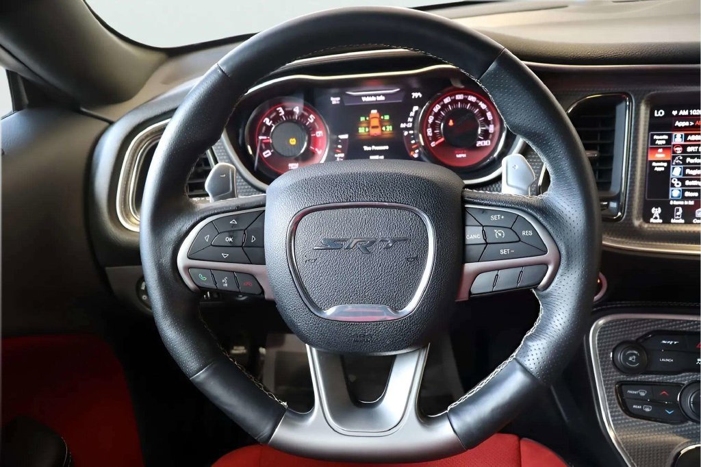 Used 2015 Dodge Challenger SRT Hellcat RWD image 19