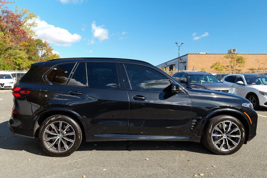 Used 2024 BMW X5 M60i w/ Executive Package image 8