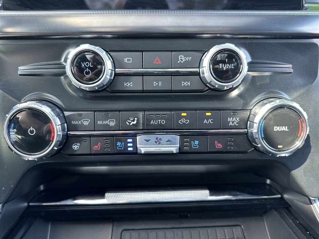 Used 2025 Ford F150 Raptor image 27