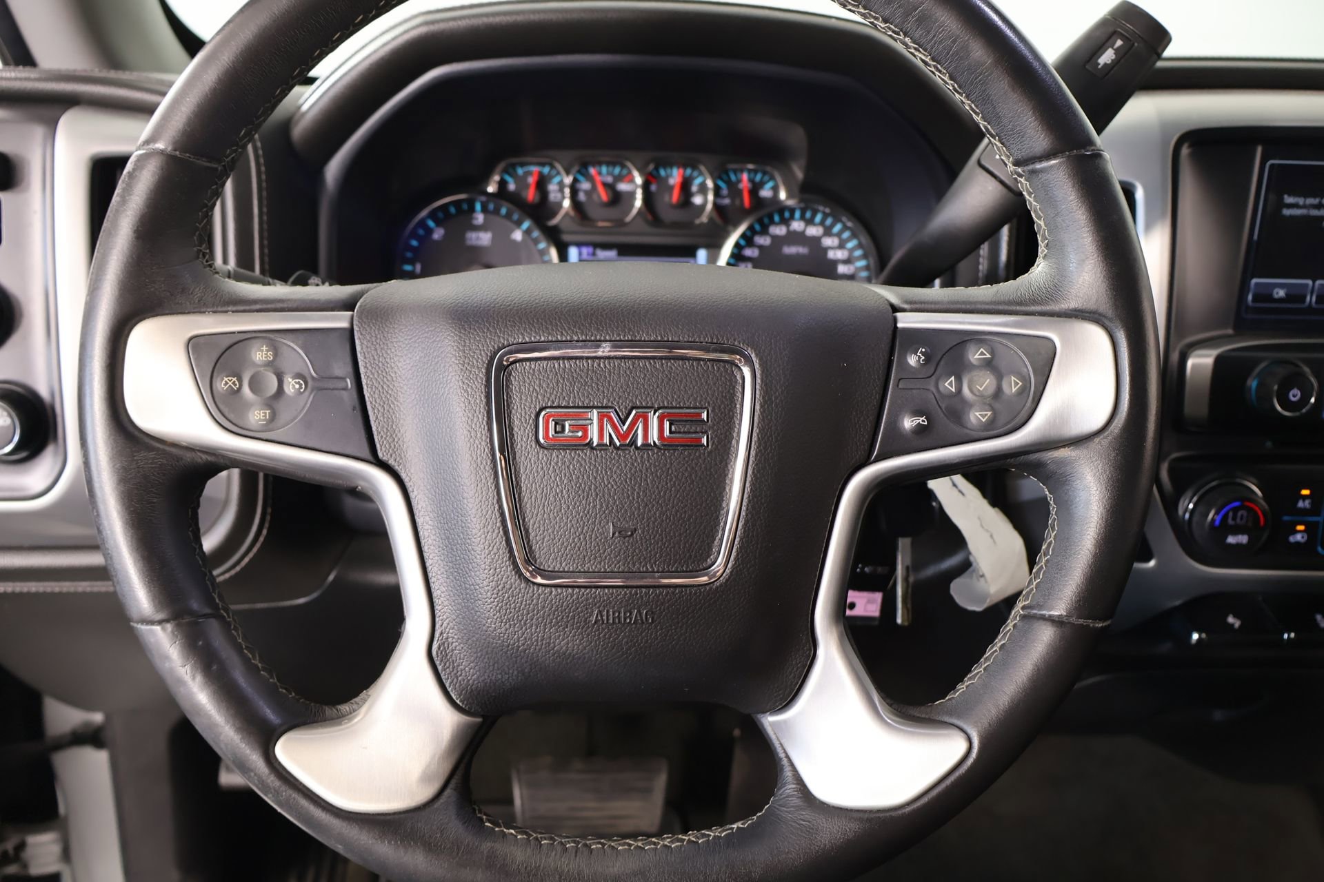 Used 2017 GMC Sierra 1500 SLT w/ SLT Premium Package AWD/4WD image 3