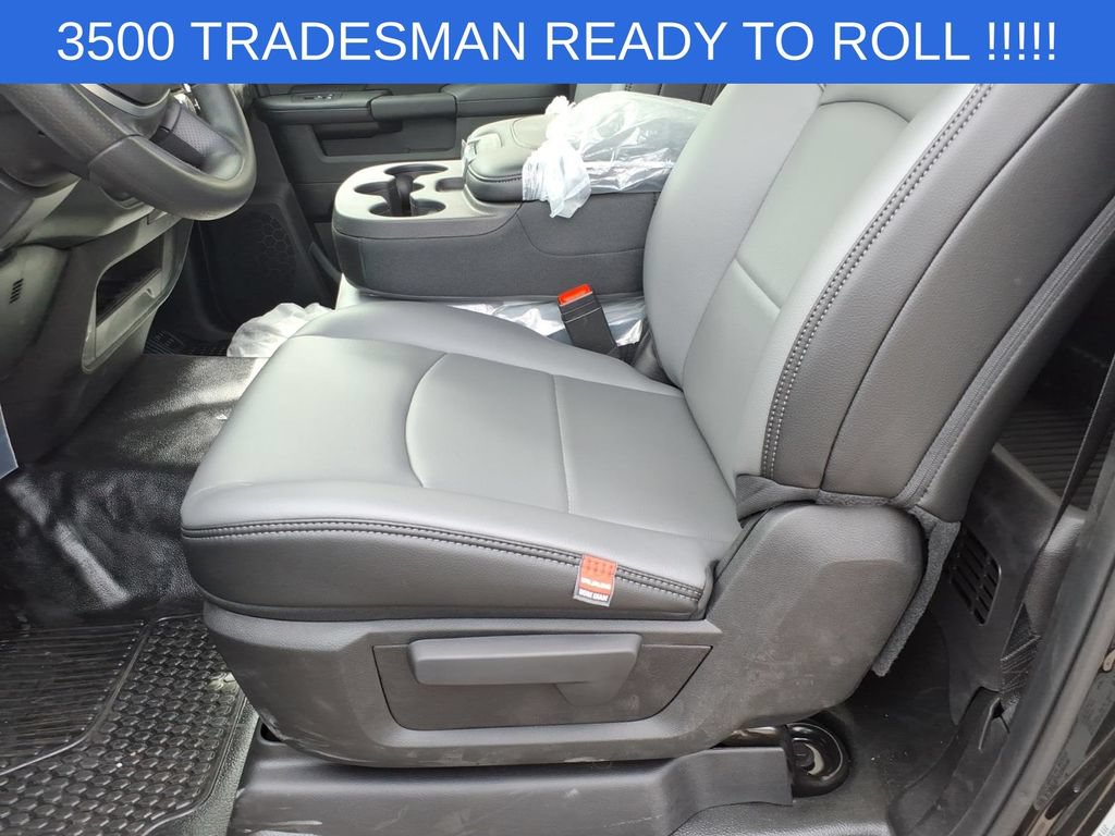 New 2026 RAM 3500 Tradesman w/ Chrome Appearance Group A AWD/4WD image 9