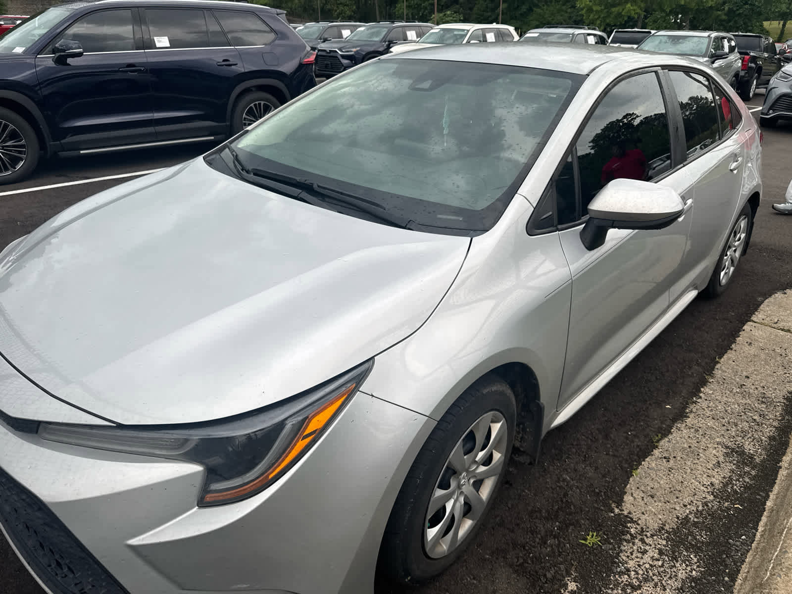 Used 2022 Toyota Corolla LE FWD image 8