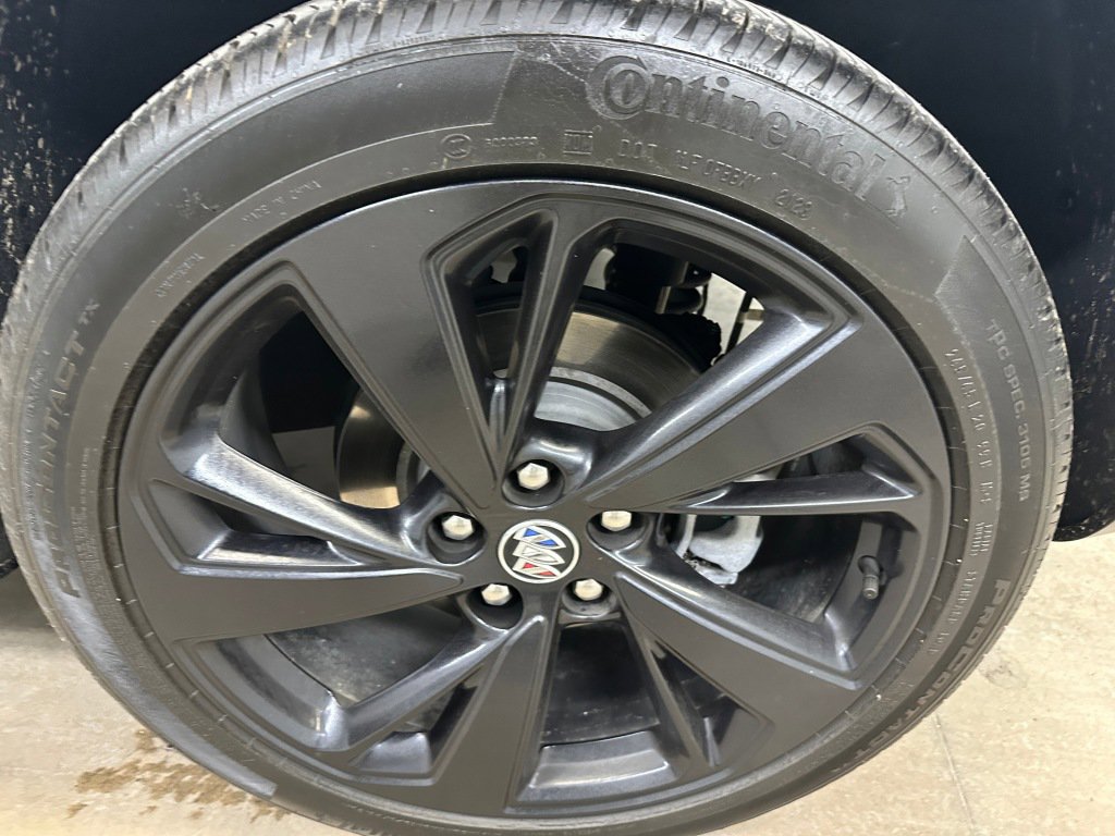 Certified 2023 Buick Envision Essence w/ Sport Touring Package image 39