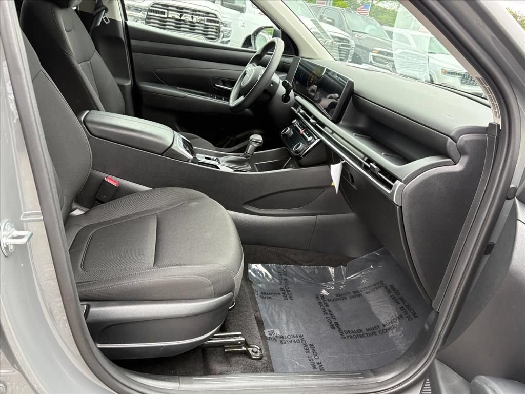 Used 2025 Hyundai Tucson SEL FWD image 18