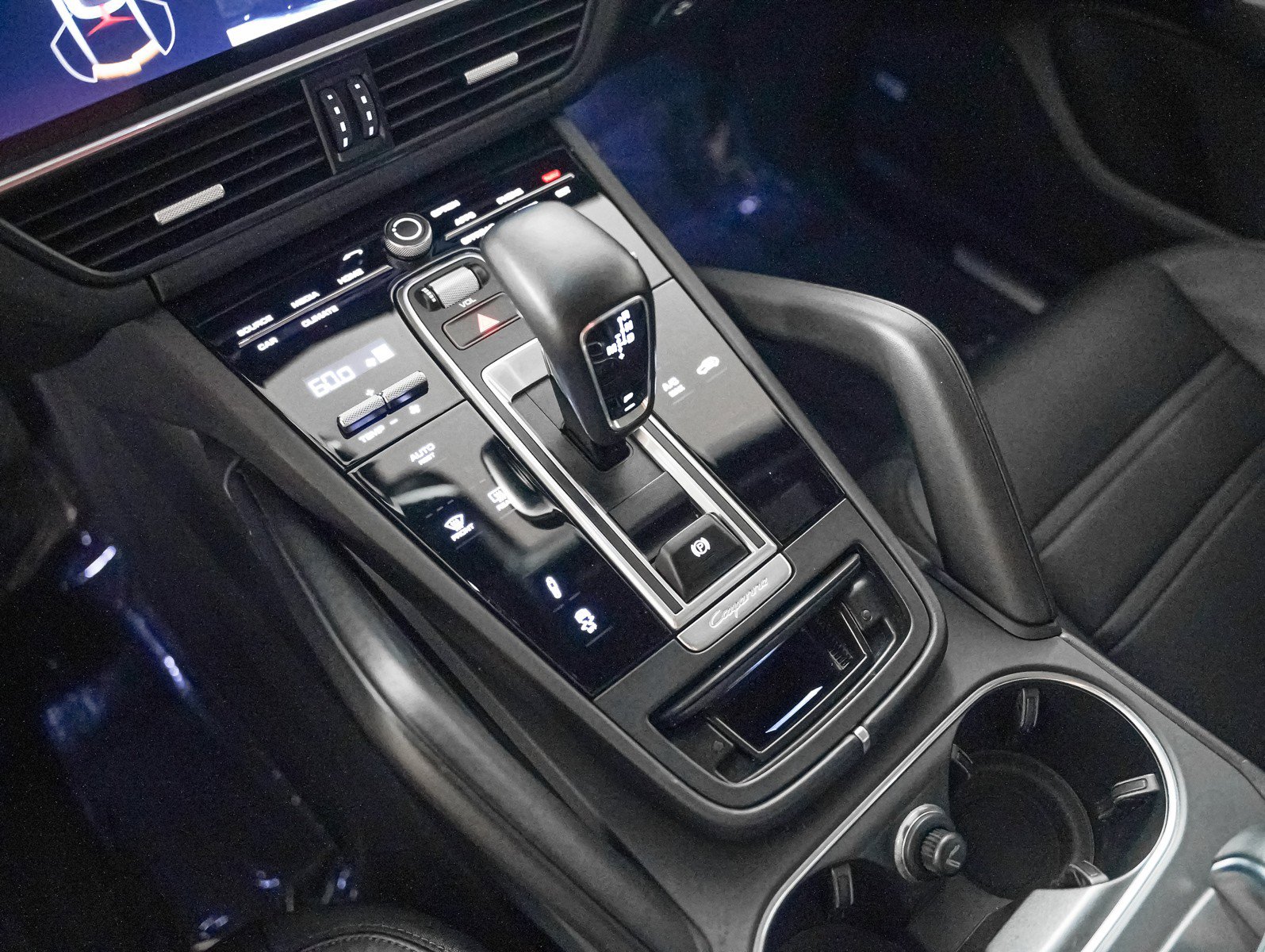 Certified 2022 Porsche Cayenne Coupe image 20