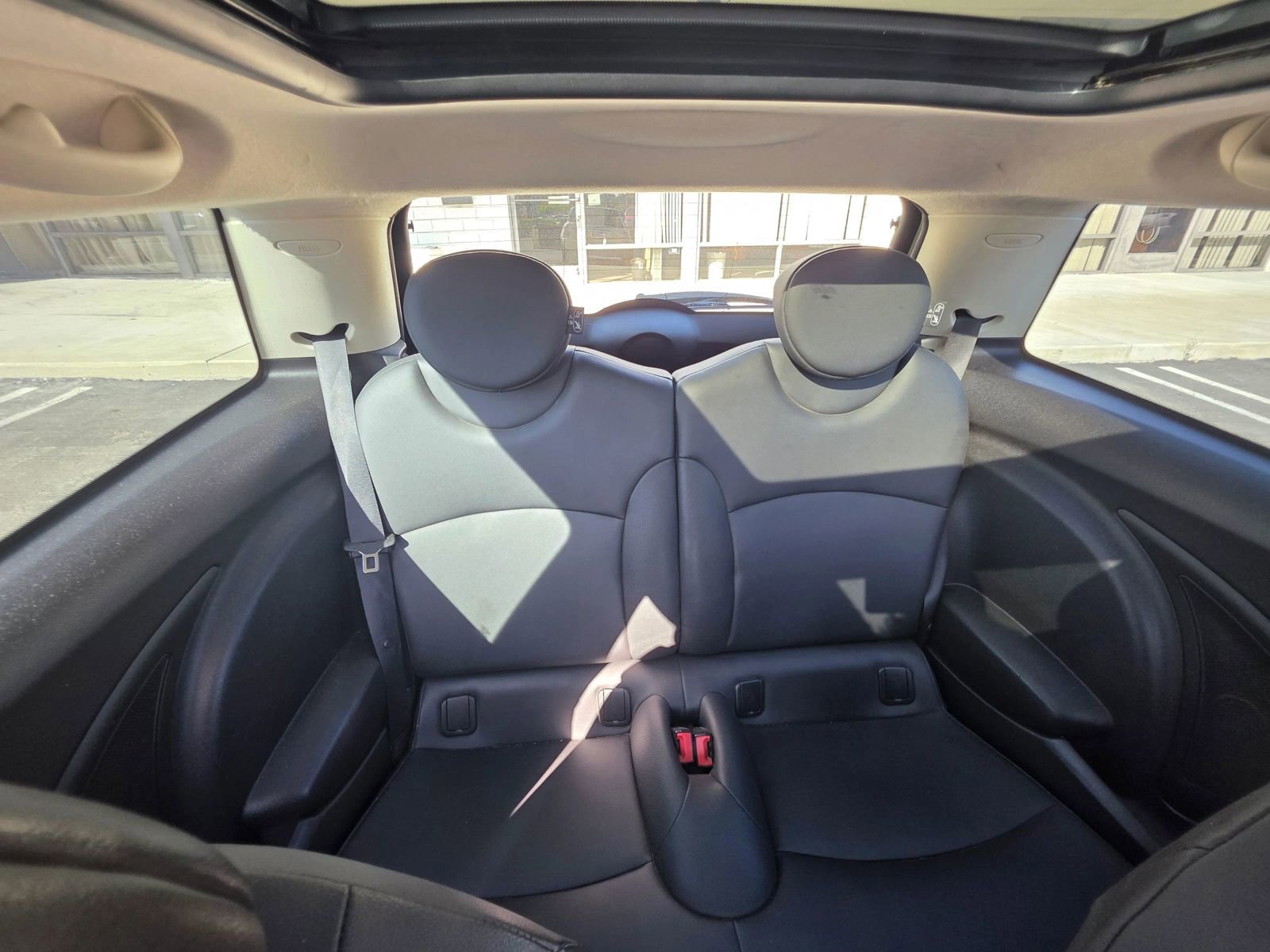 Used 2012 MINI Cooper Hardtop image 14