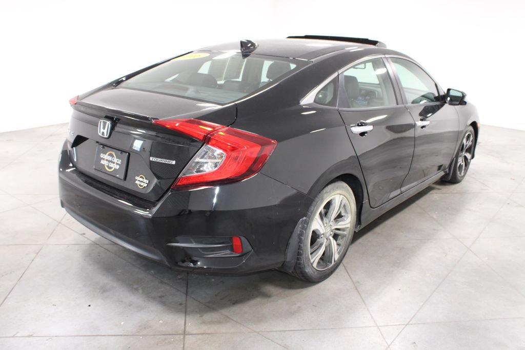 Used 2016 Honda Civic Touring image 9