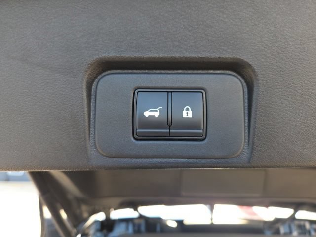 Used 2026 Nissan Rogue SL AWD/4WD image 19