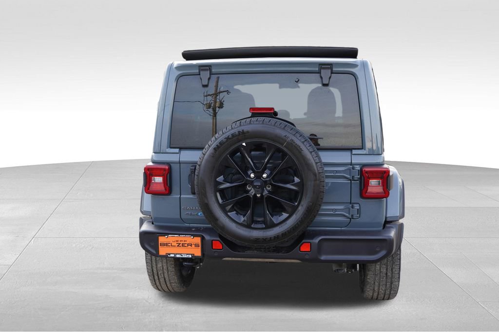 Certified 2025 Jeep Wrangler Unlimited Sahara w/ Safety Group image 7