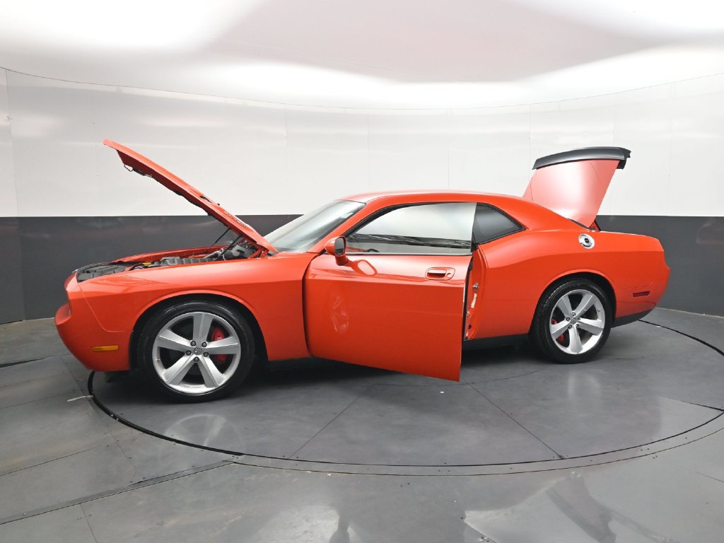 Used 2009 Dodge Challenger SRT8 RWD image 37