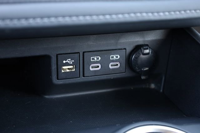 Used 2024 Toyota Highlander LE image 24