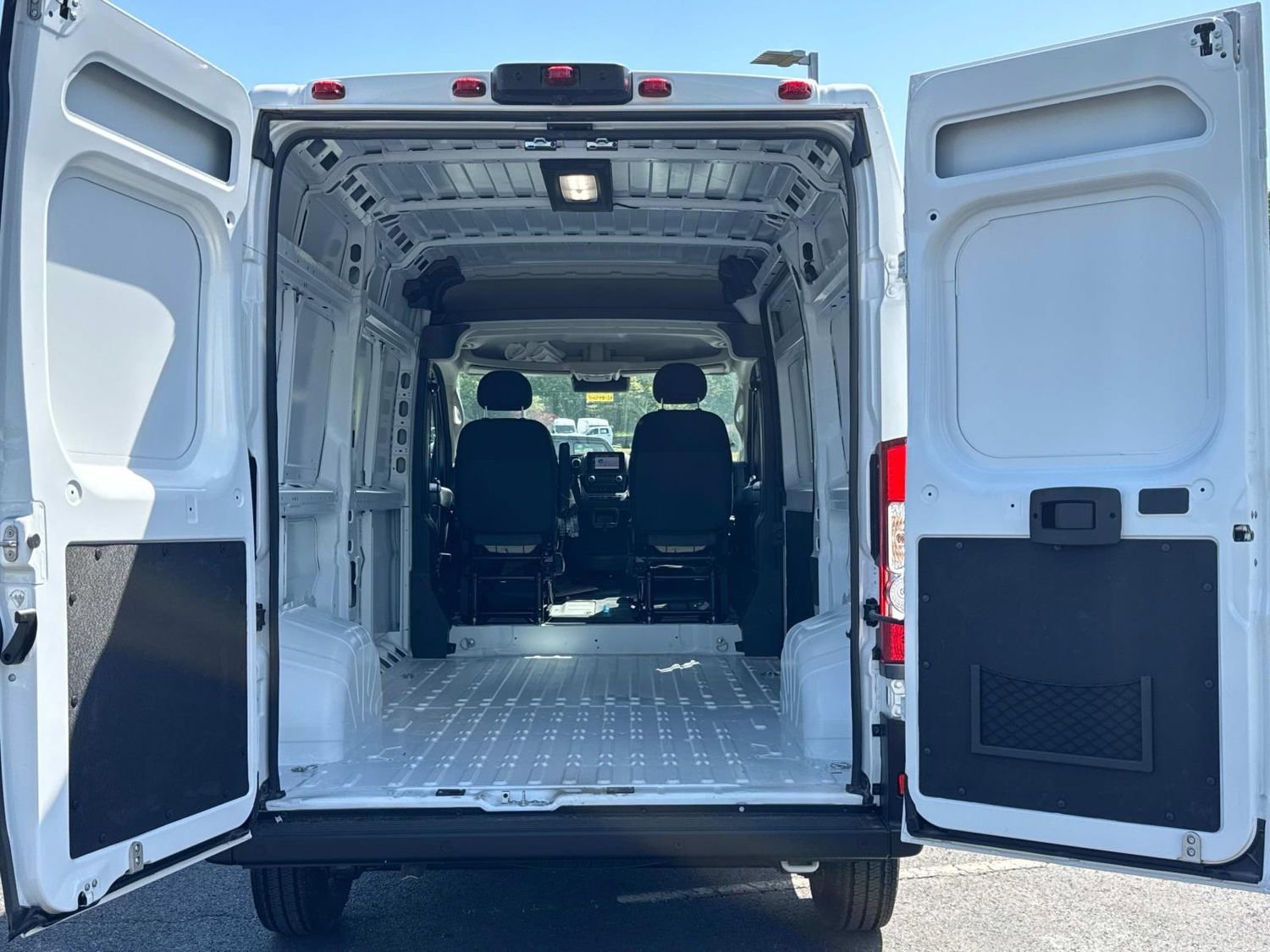 New 2026 RAM ProMaster 1500 FWD image 13
